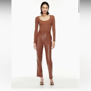 Aritzia Babaton Command pants in vegan brown leather. Size 10